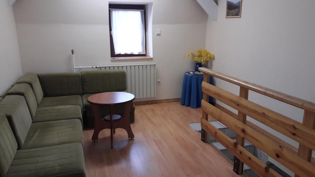 Vecsey Apartman Apartment Eger Bagian luar foto