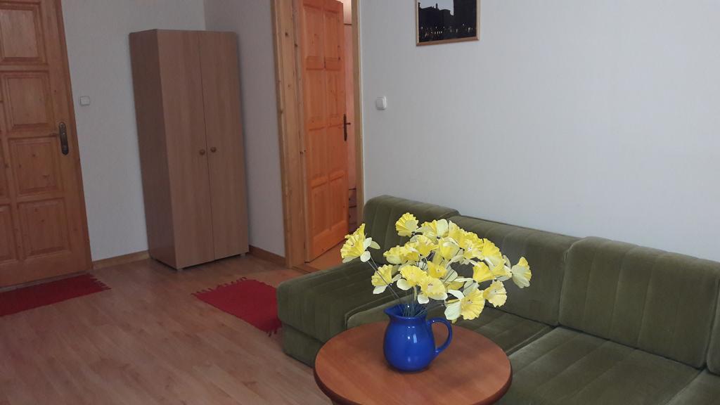 Vecsey Apartman Apartment Eger Bagian luar foto